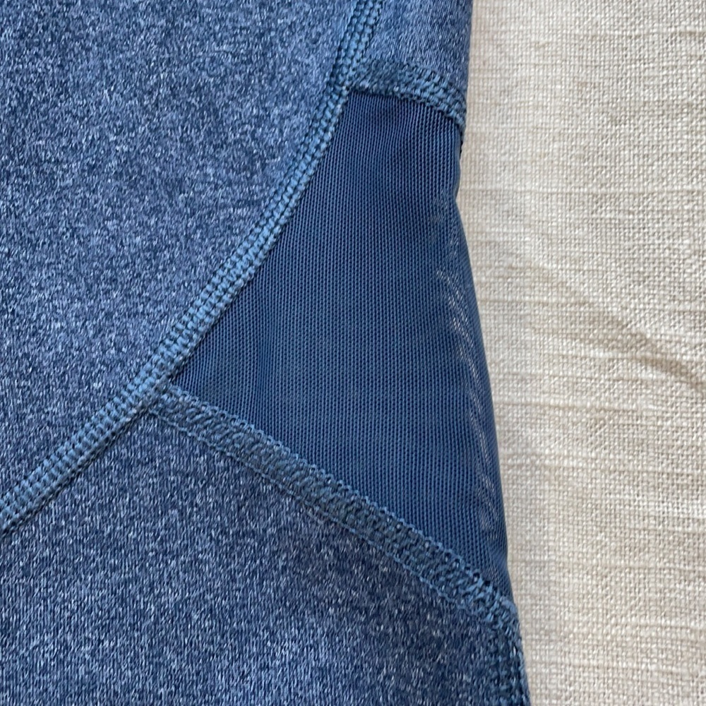 ROXY brand heathered navy cropped yoga/athletic leggings with mesh cutou… - Picture 4 of 12